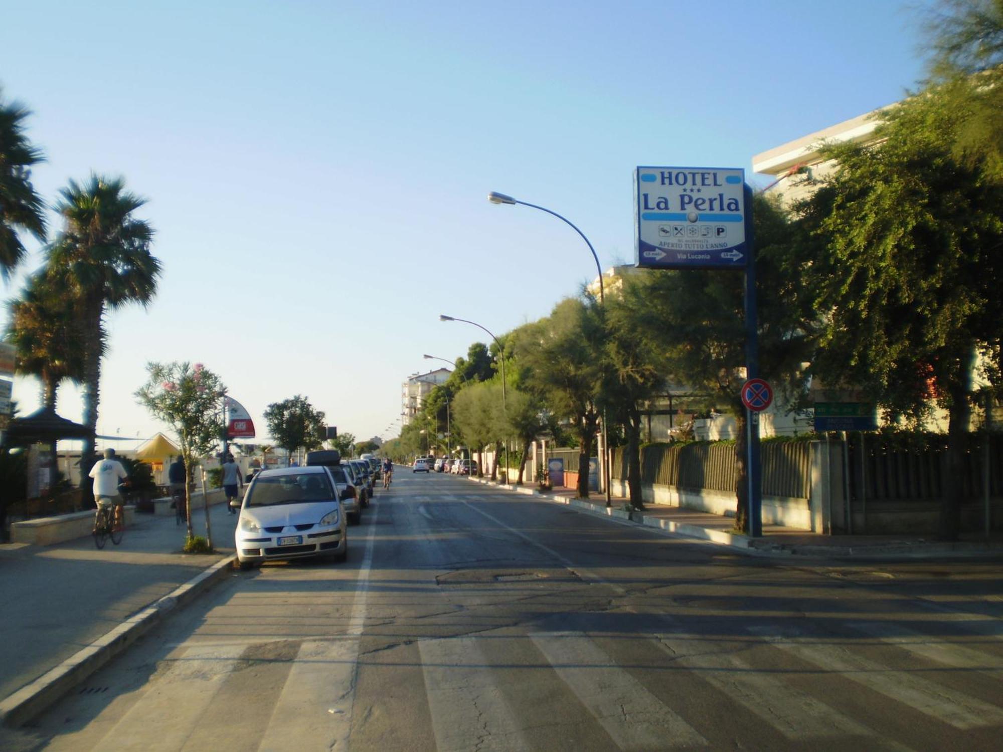 La Perla B&B Hotel Roseto Degli Abruzzi Dış mekan fotoğraf