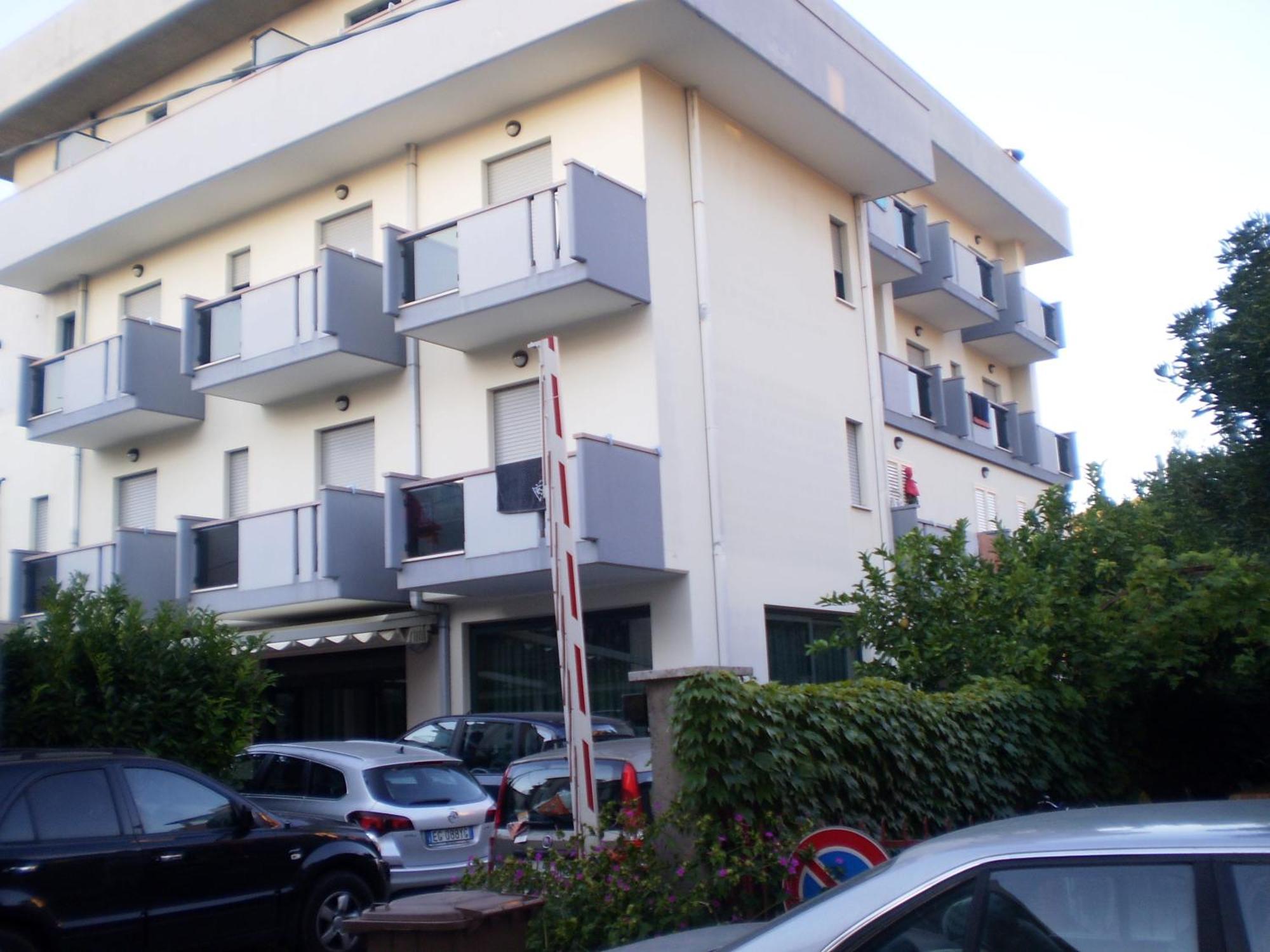 La Perla B&B Hotel Roseto Degli Abruzzi Dış mekan fotoğraf