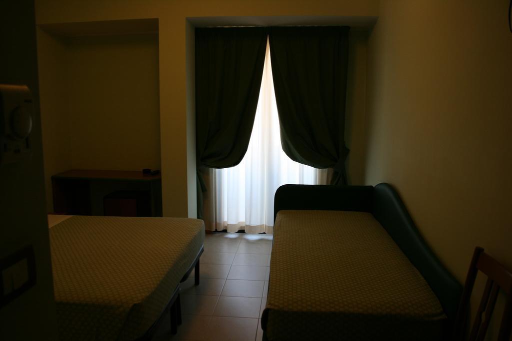 La Perla B&B Hotel Roseto Degli Abruzzi Dış mekan fotoğraf
